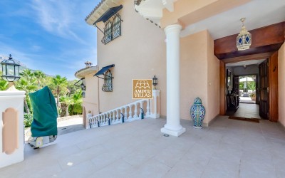 Magnificent property with a lot of privacy and dreamlike outdoor areas