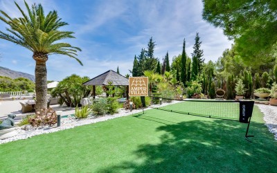 Magnificent property with a lot of privacy and dreamlike outdoor areas