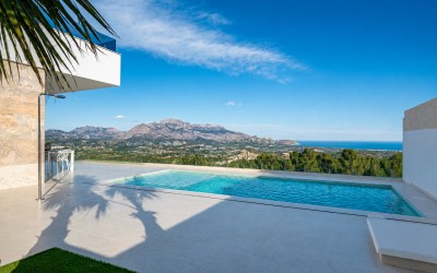 Modern 3-Bedroom Villa with Private Pool in Polop