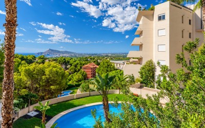 Duplex Penthouse with Panoramic Sea Views in Altea La Vella