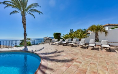 Villa for rent with spectacular sea views in Altea