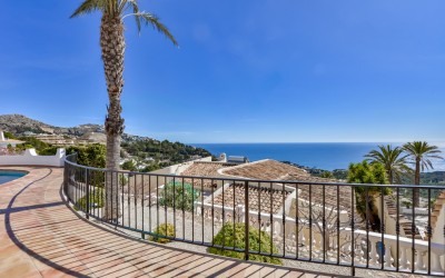 Villa for rent with spectacular sea views in Altea
