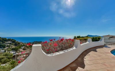 Villa for rent with spectacular sea views in Altea