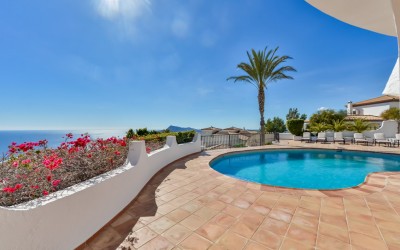 Villa for rent with spectacular sea views in Altea